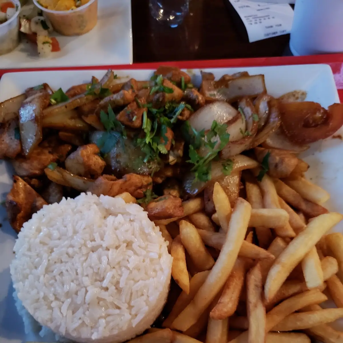 Pollo Saltado