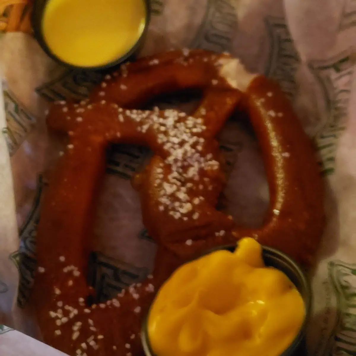 Pretzel with Cheese Dip