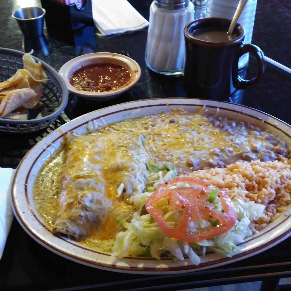 Unas Ricas Enchiladas Verdes