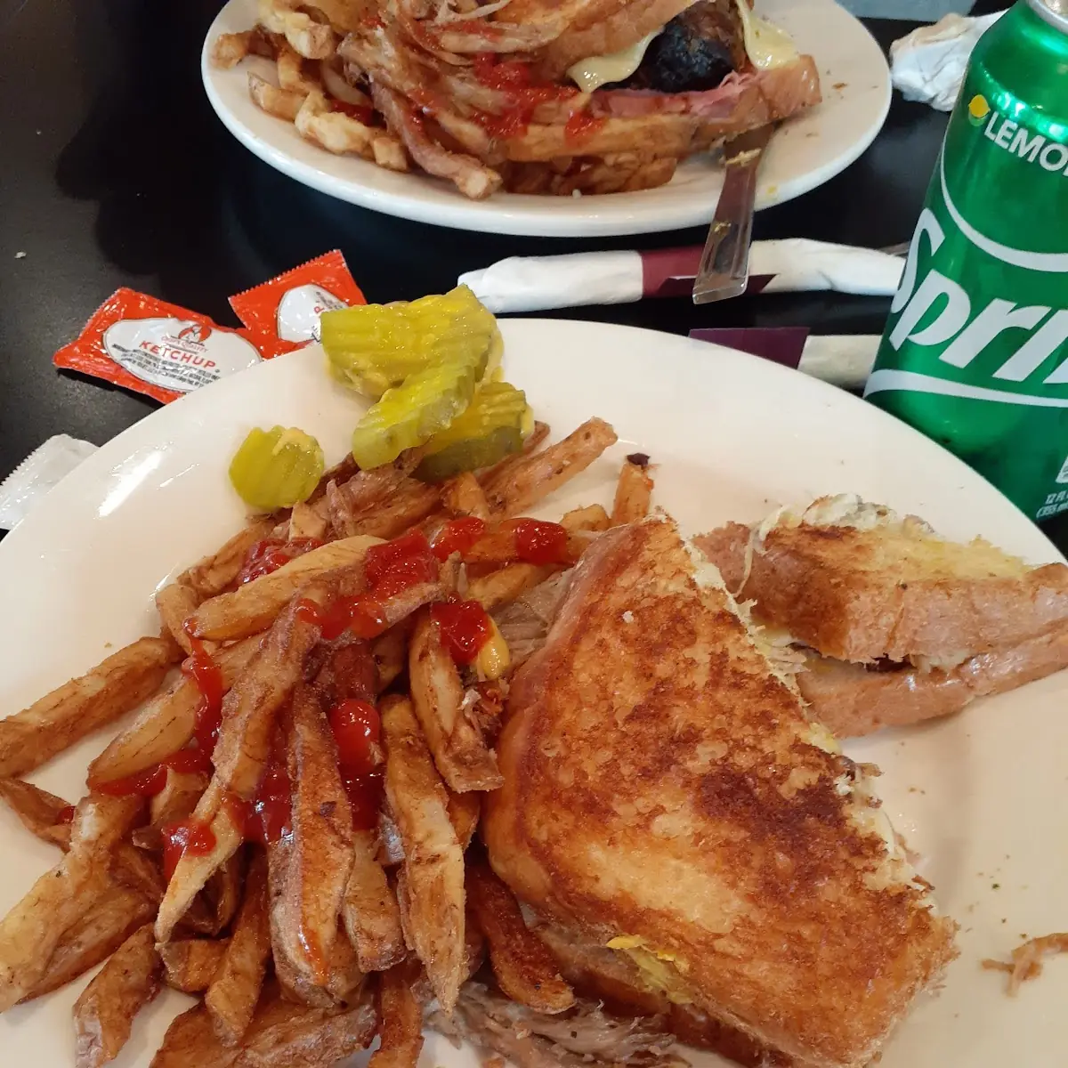Grilled Cheese w Chips
