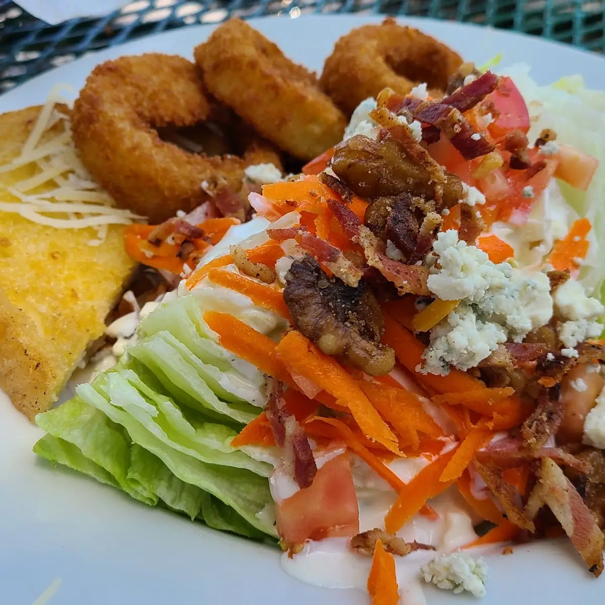 Pub Side Salad