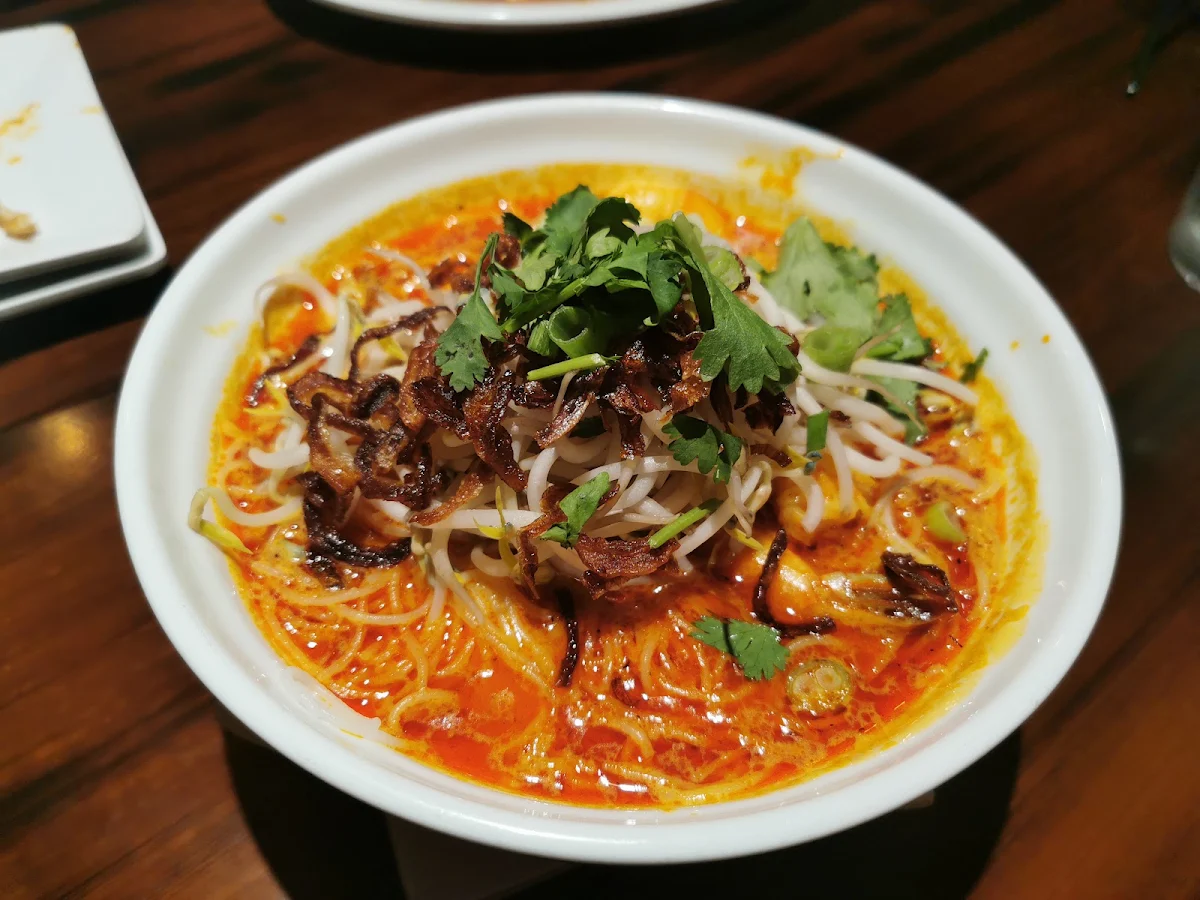2. Red Curry Chicken- Lunch Special