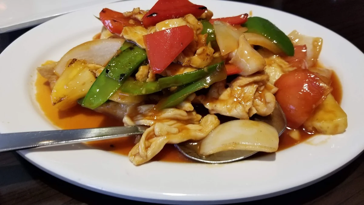 Sweet and Sour Chicken, Cha Baa Thai Restaurant (Bedford)