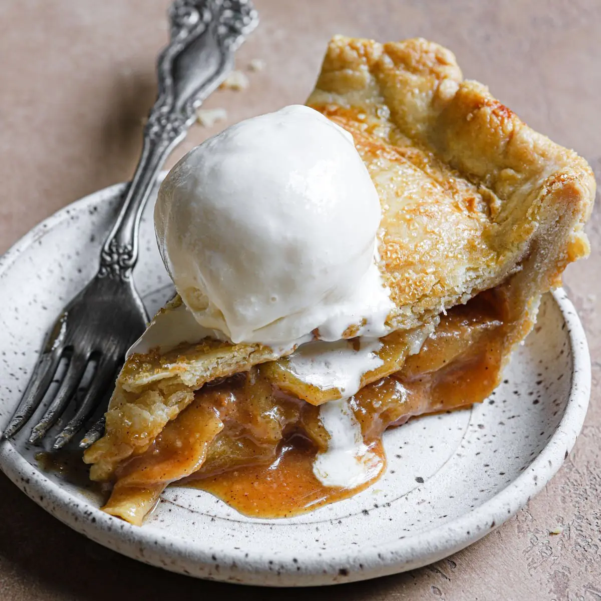 Homemade OMG Apple Pie
