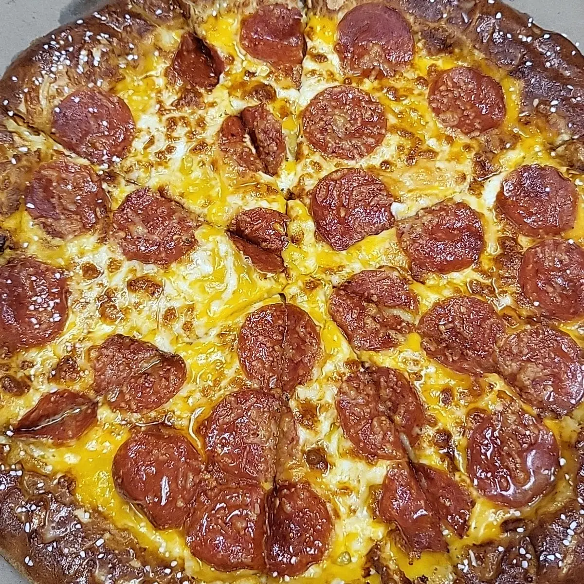 Pretzel Crust w Cheese