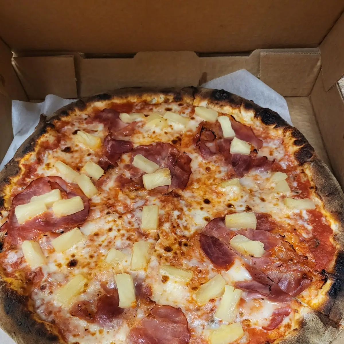 Hawaiian Pizza