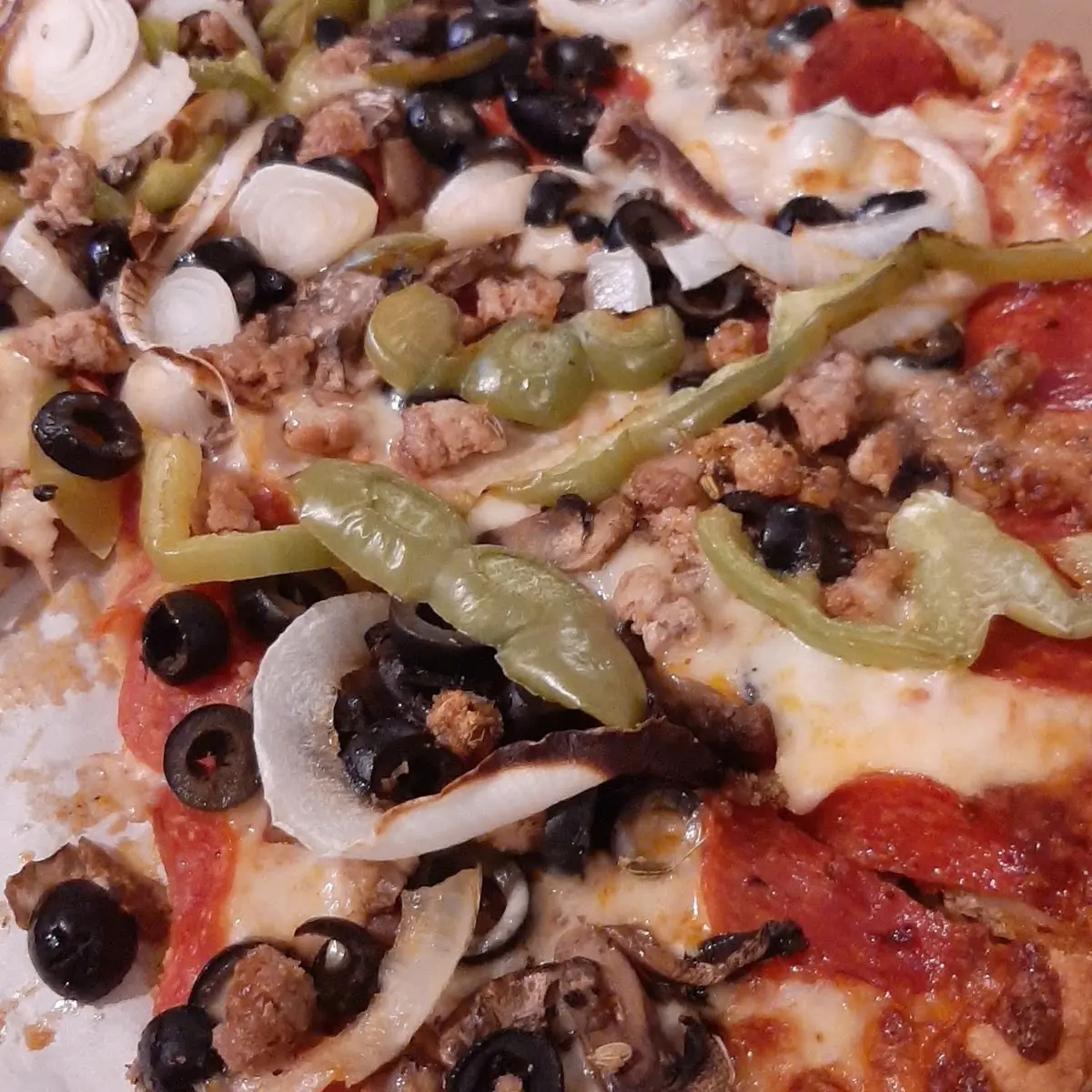 Deluxe Pizza