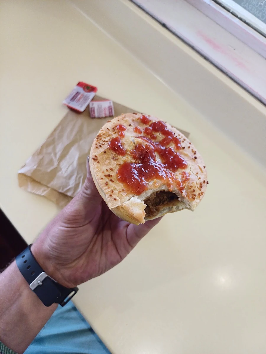 Beef and Chilli Pie, The Braidwood Bakery
