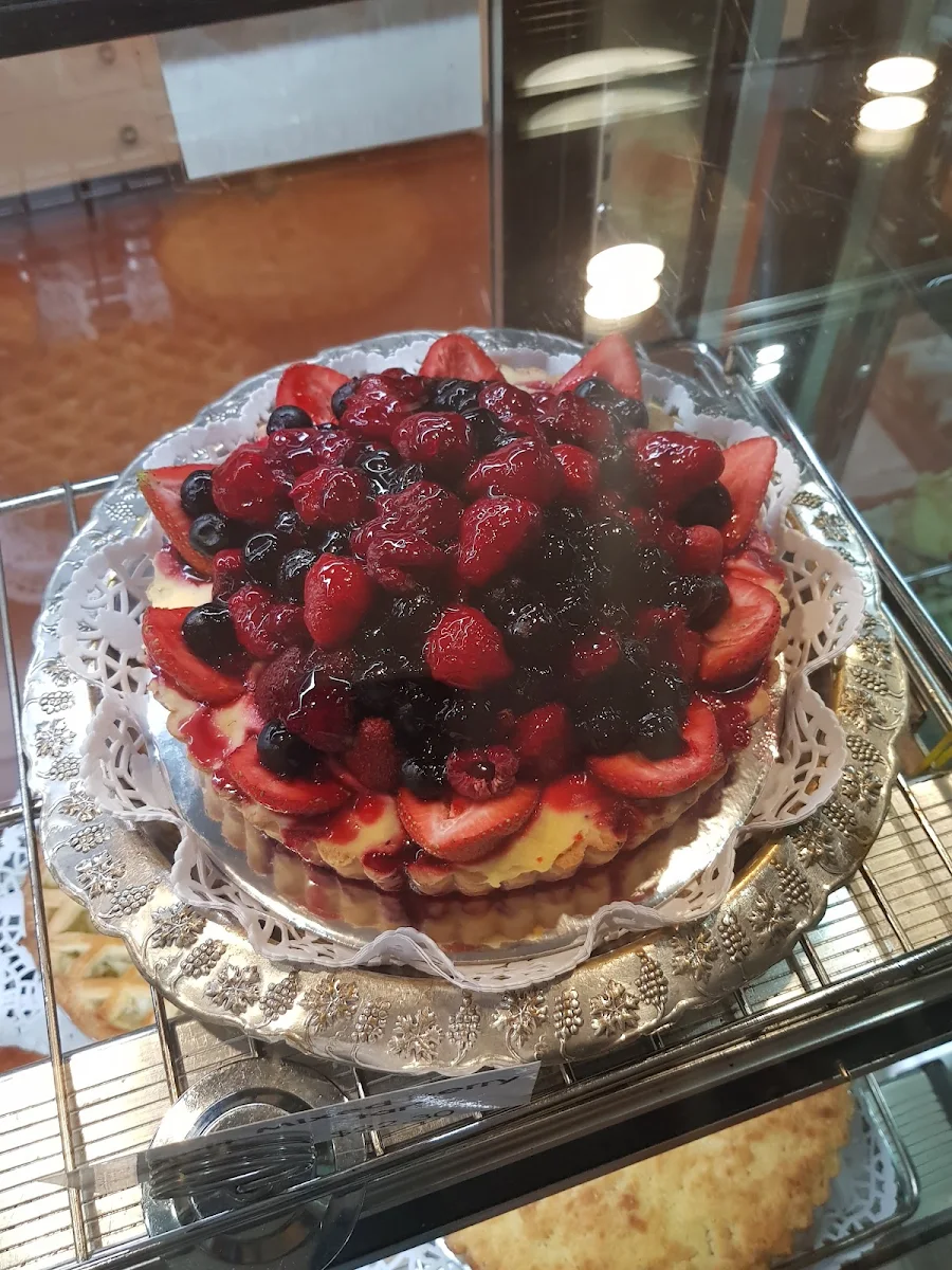 Mixed Berry Torte, The Braidwood Bakery