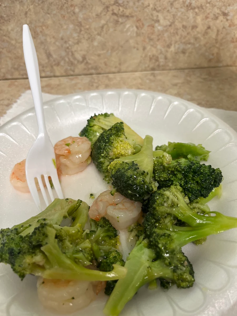 Broccoli with Garlic Sauce or White Sauce