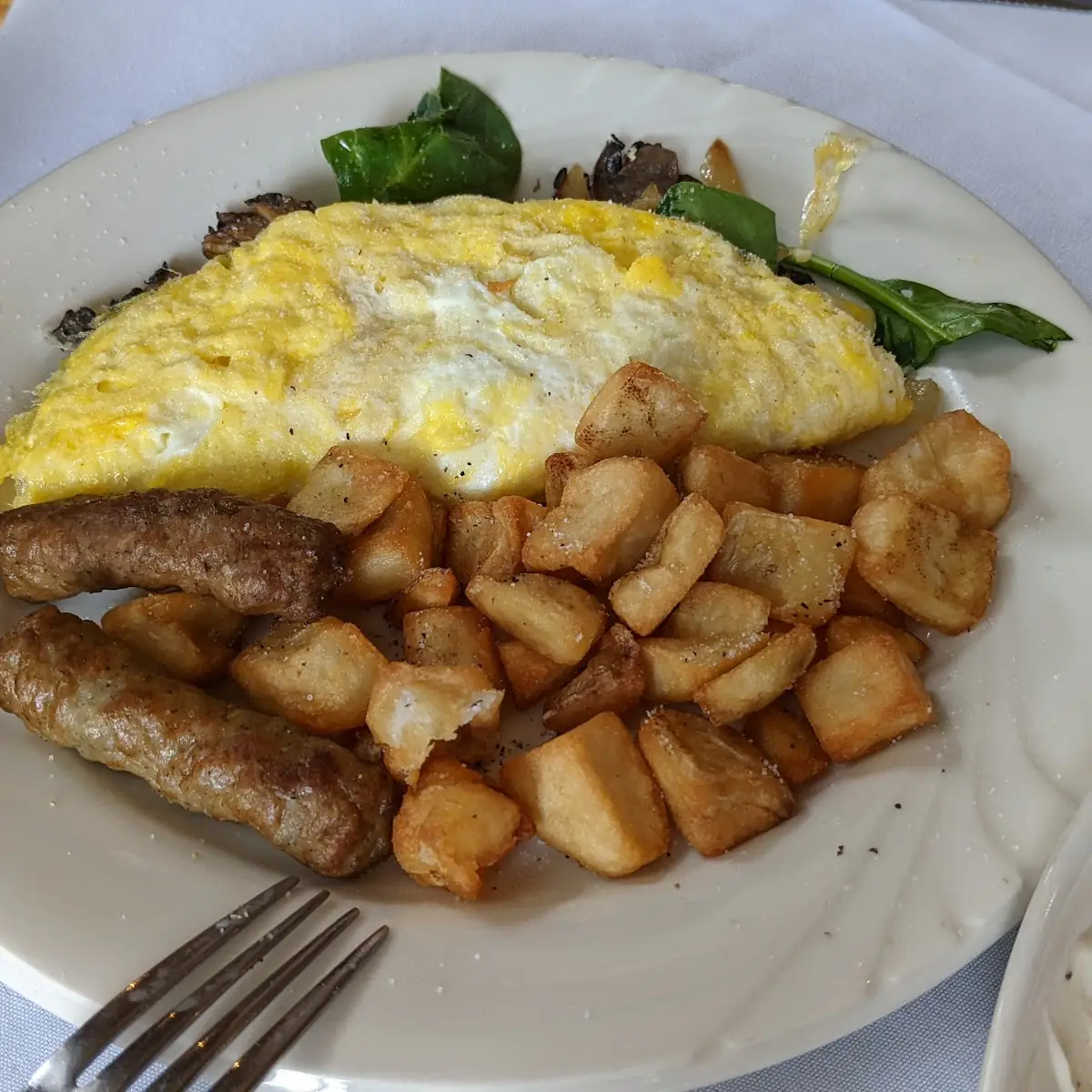 Spinach Mushroom Onion & White Cheddar Omelette