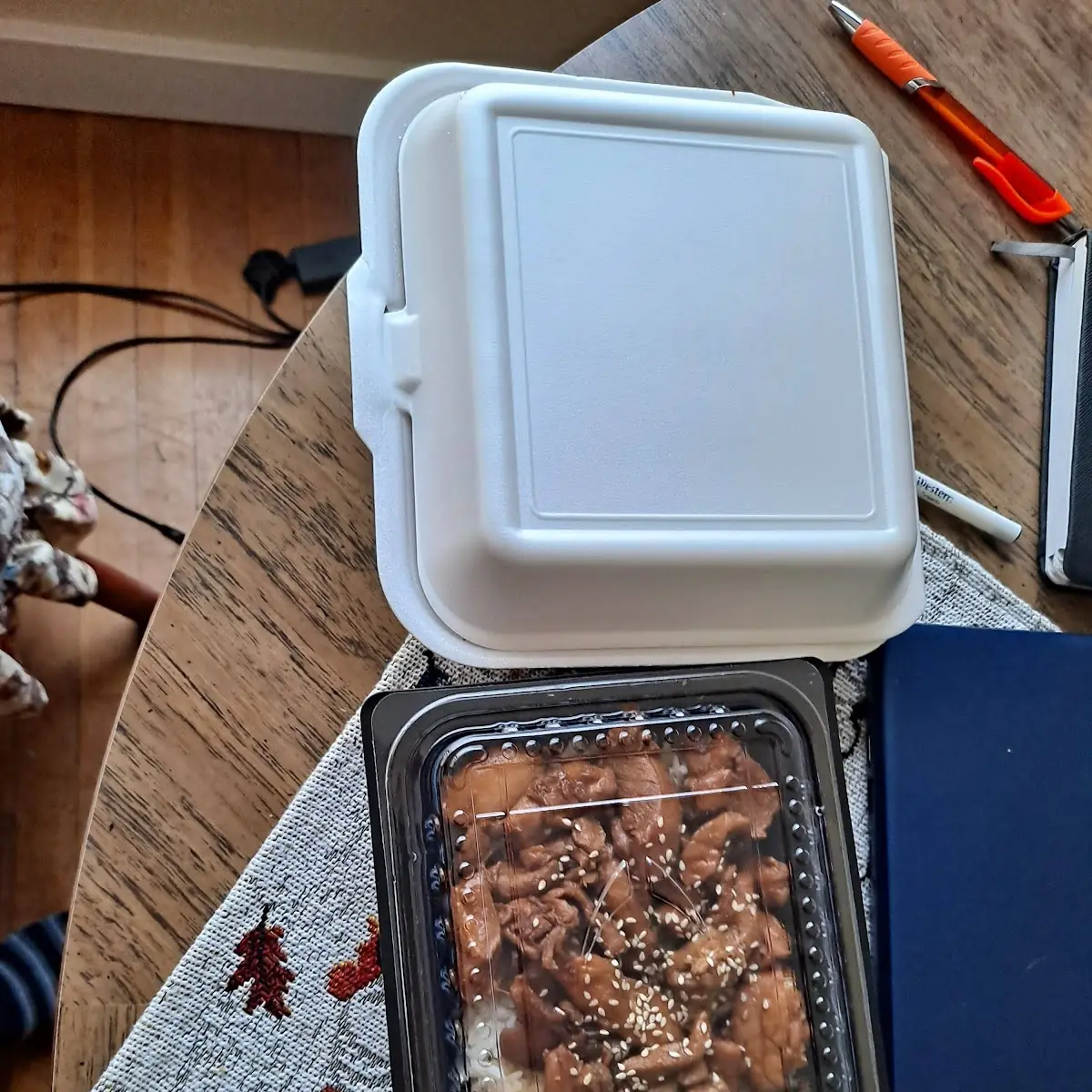 Sesame Chicken and White Rice