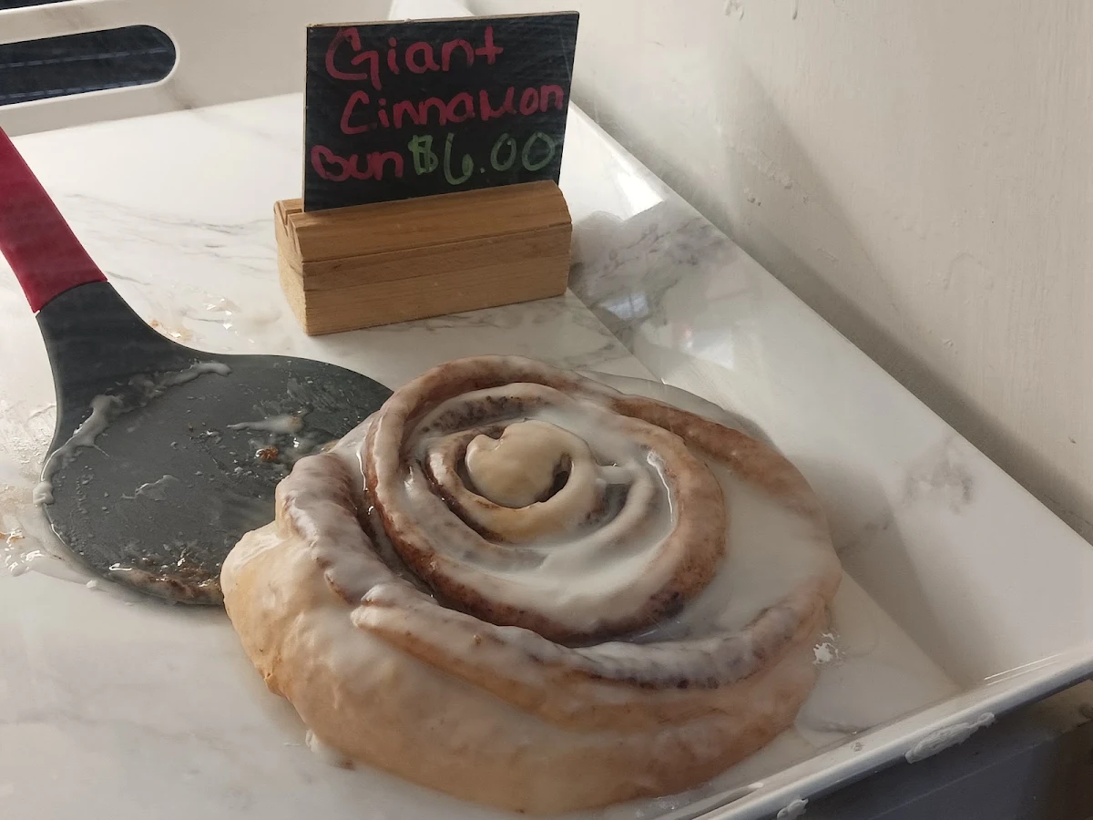 Giant Cinnamon Bun