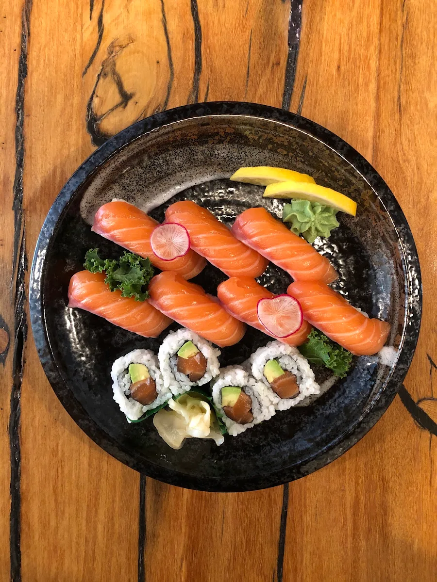 Highlights, Kingdom Sushi Bar Springwood