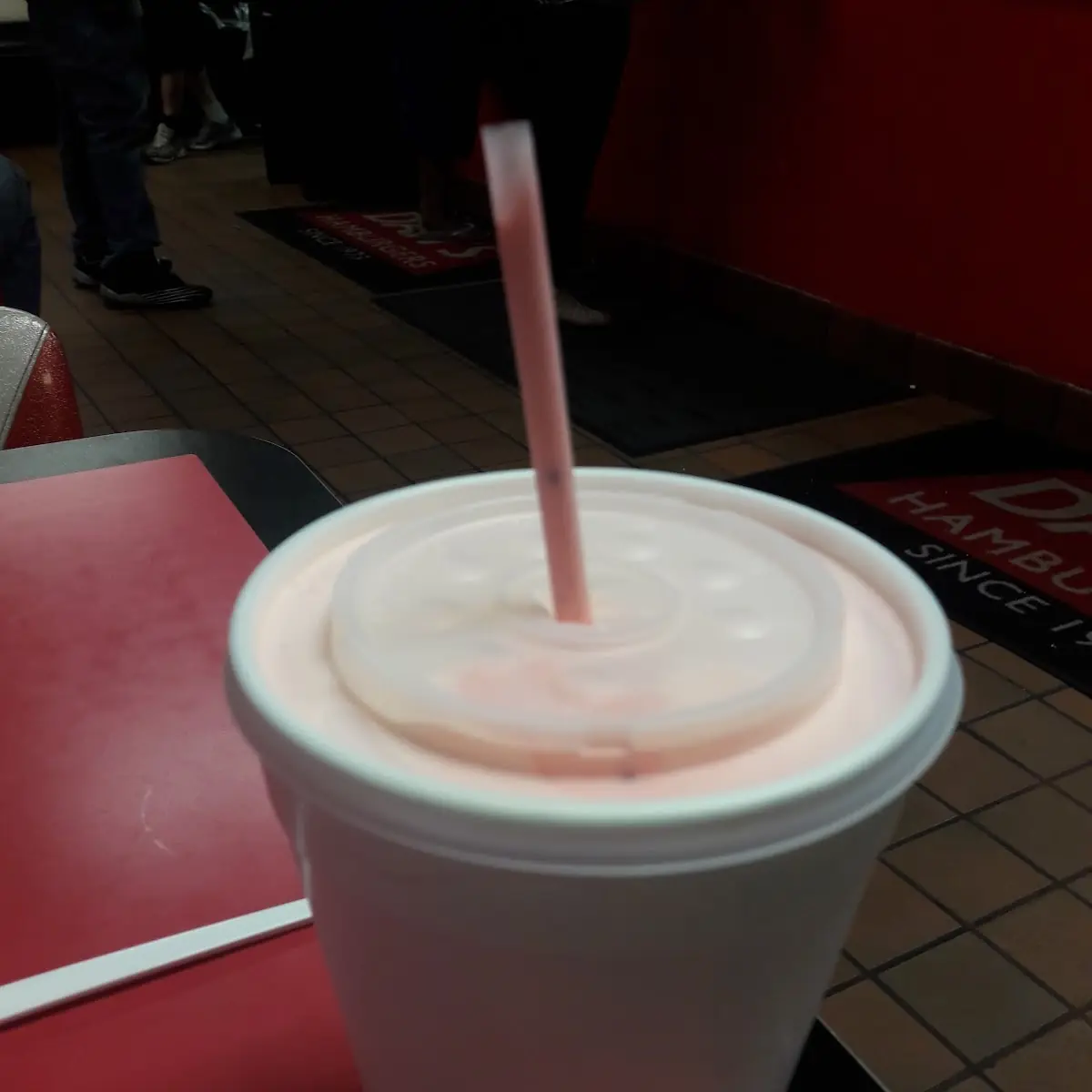 Large Strawberry Shake