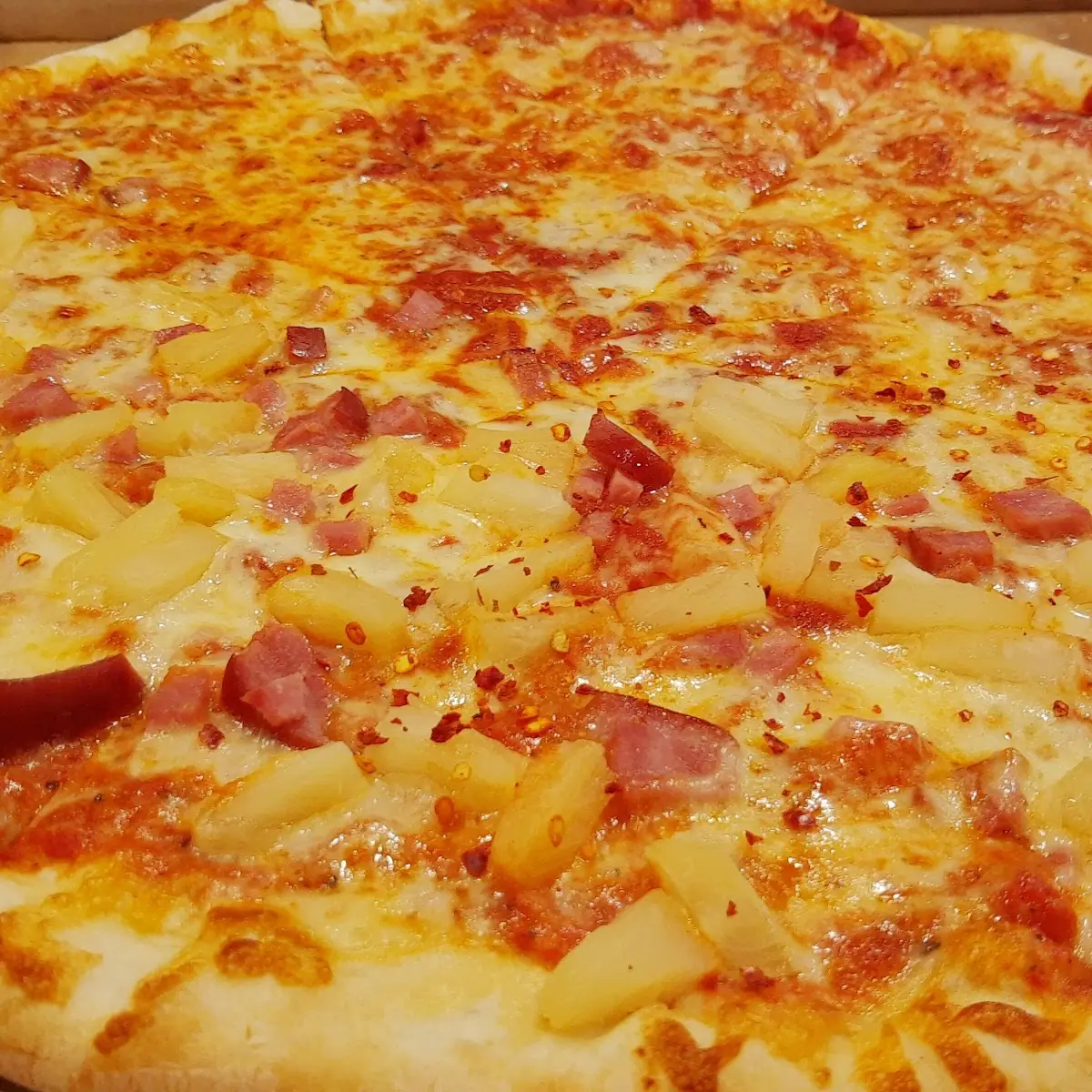 Hawaiian Pizza