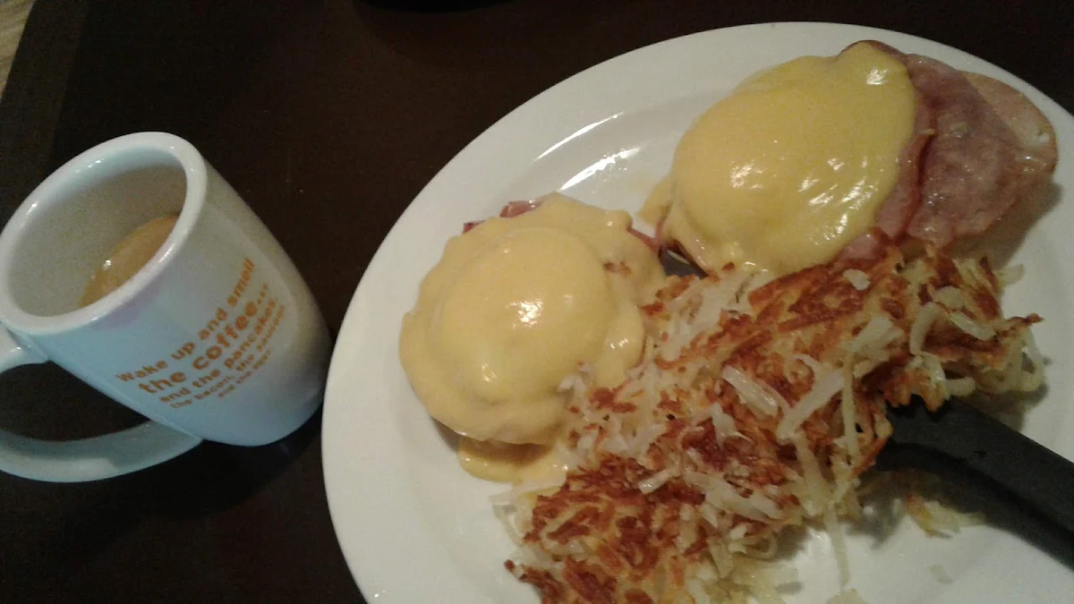Eggs Benedict, Denny's Restaurant Crossroads