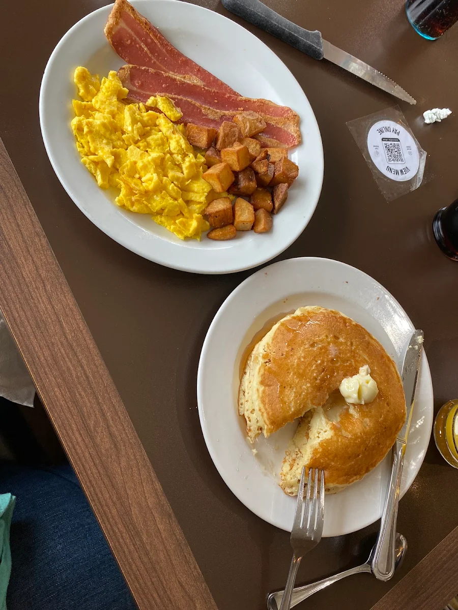 Scrambled Eggs & Cheddar Breakfast, Denny's Restaurant Crossroads