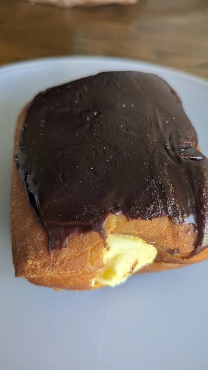Custard Donuts