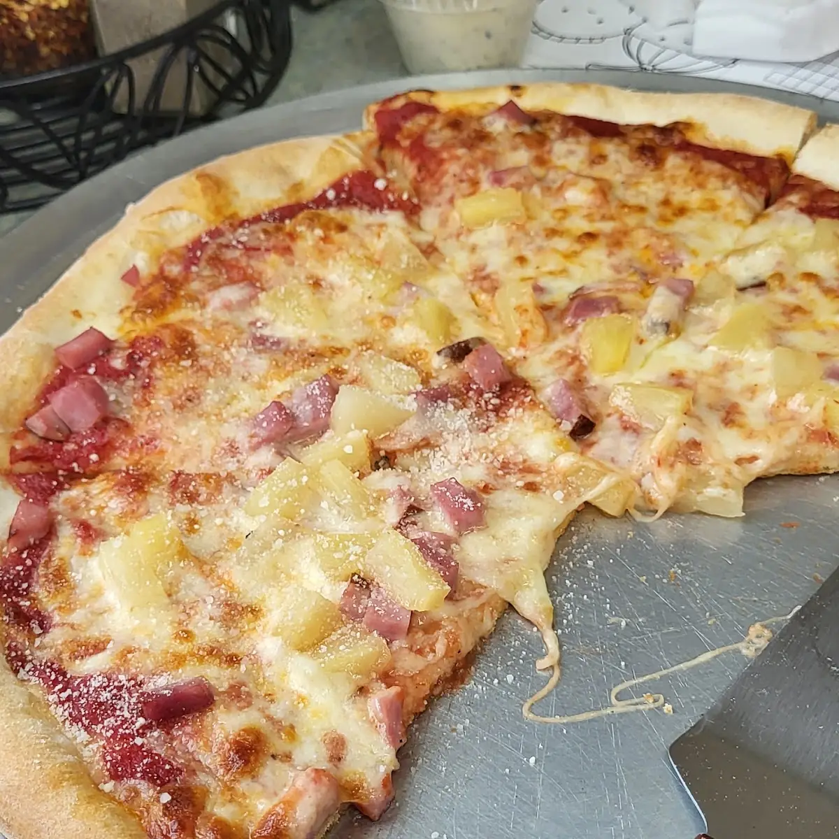 Hawaiian Pizza