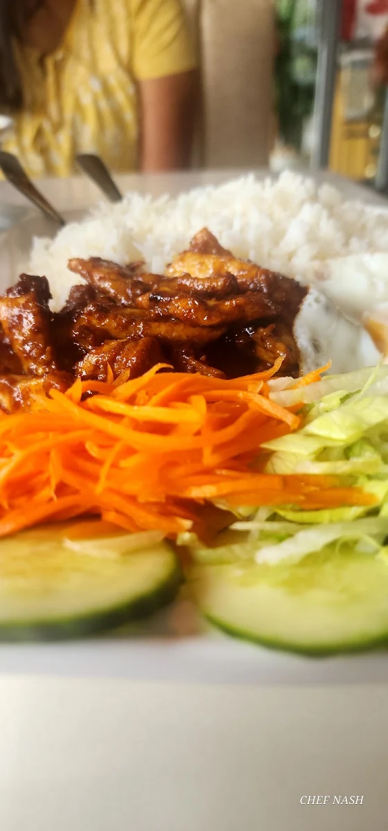 56. Bbq Pork Chow Mein