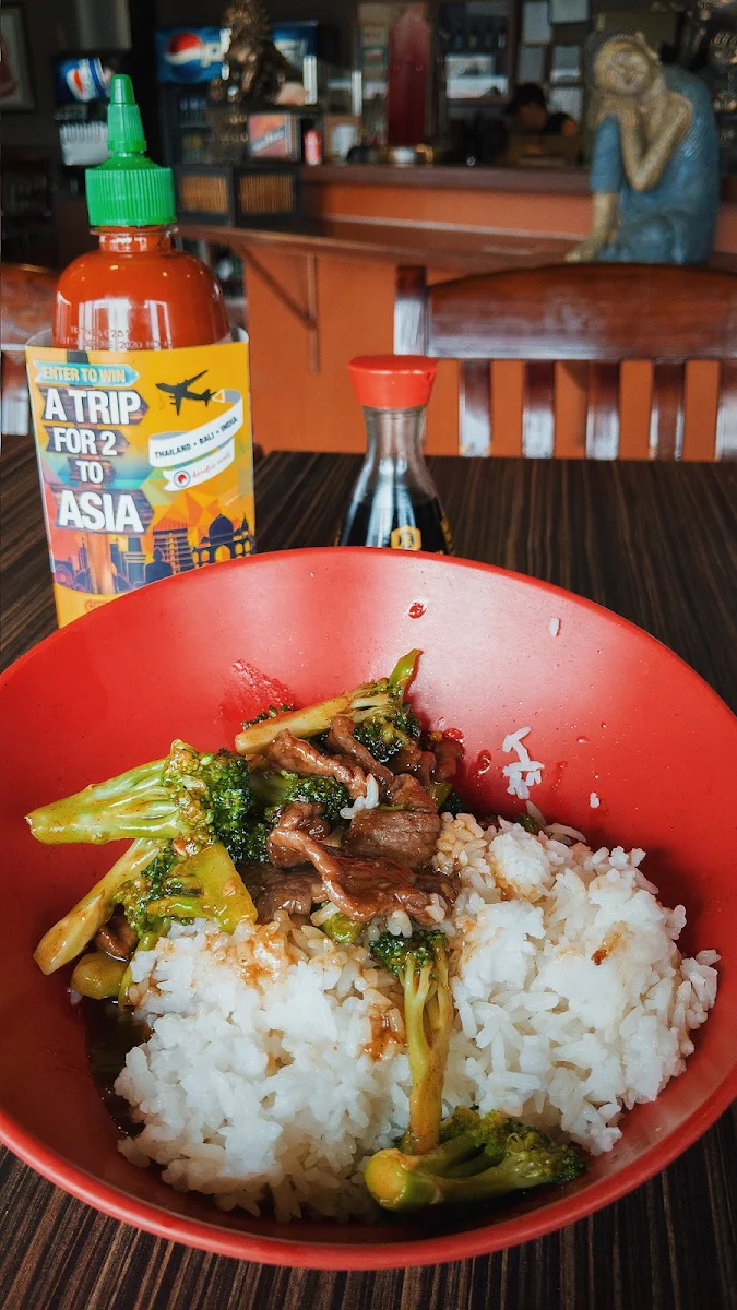 Mongolian Beef & Broccoli, Wok Box