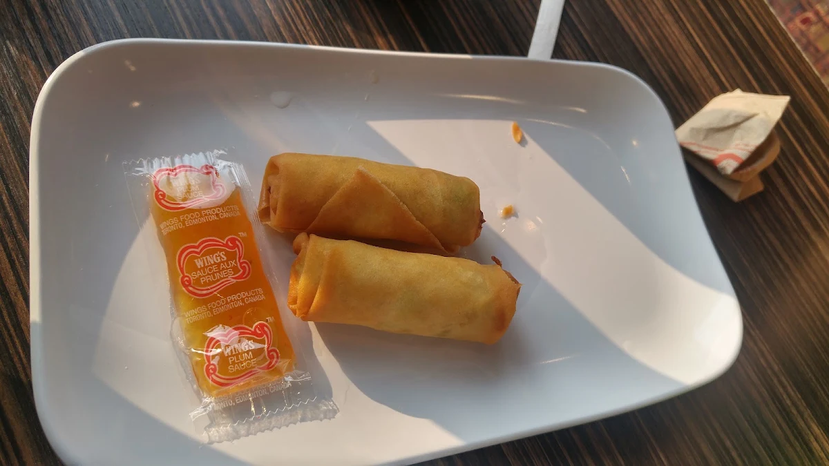 Spring Rolls 4 pcs, Wok Box