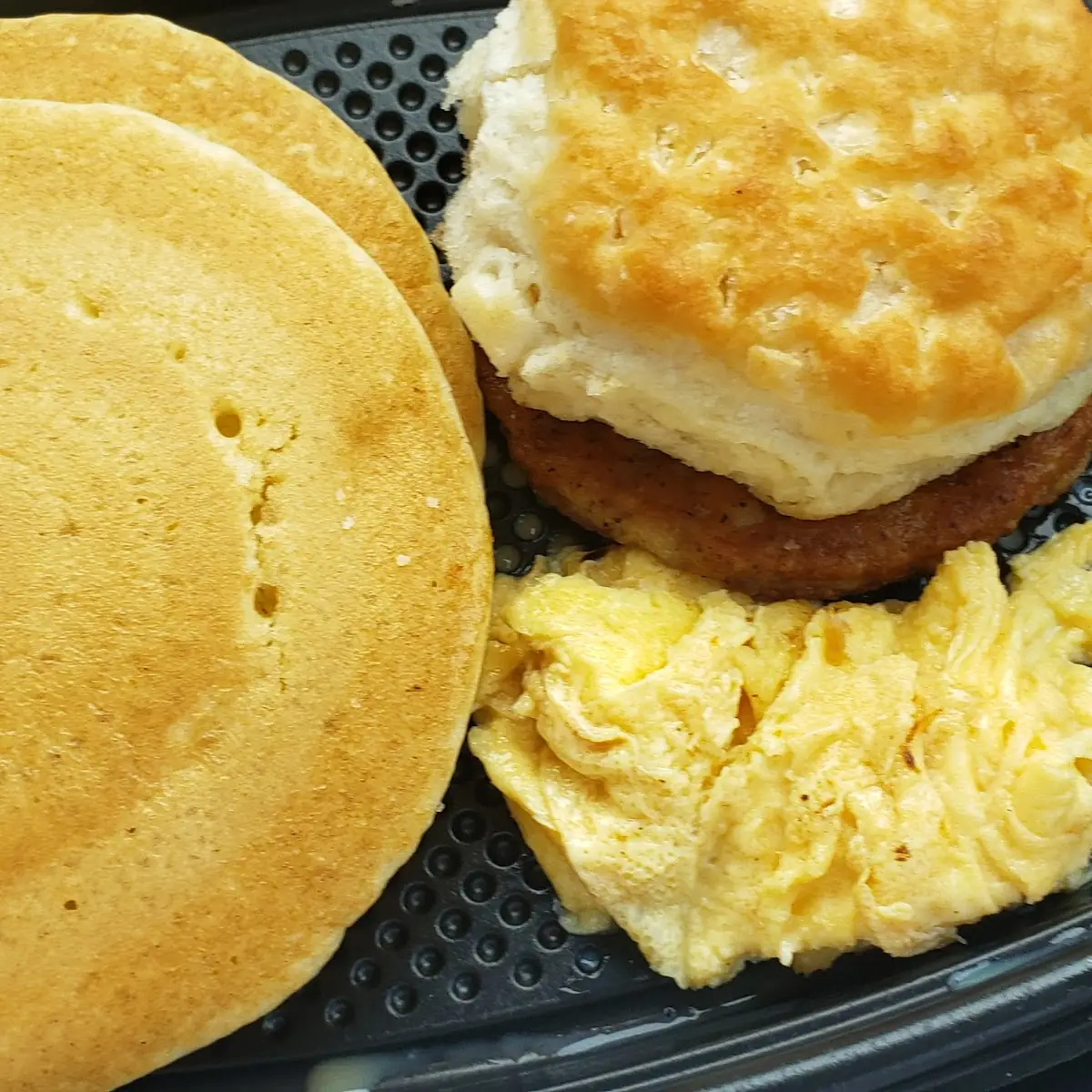 Big Breakfast with Hotcakes