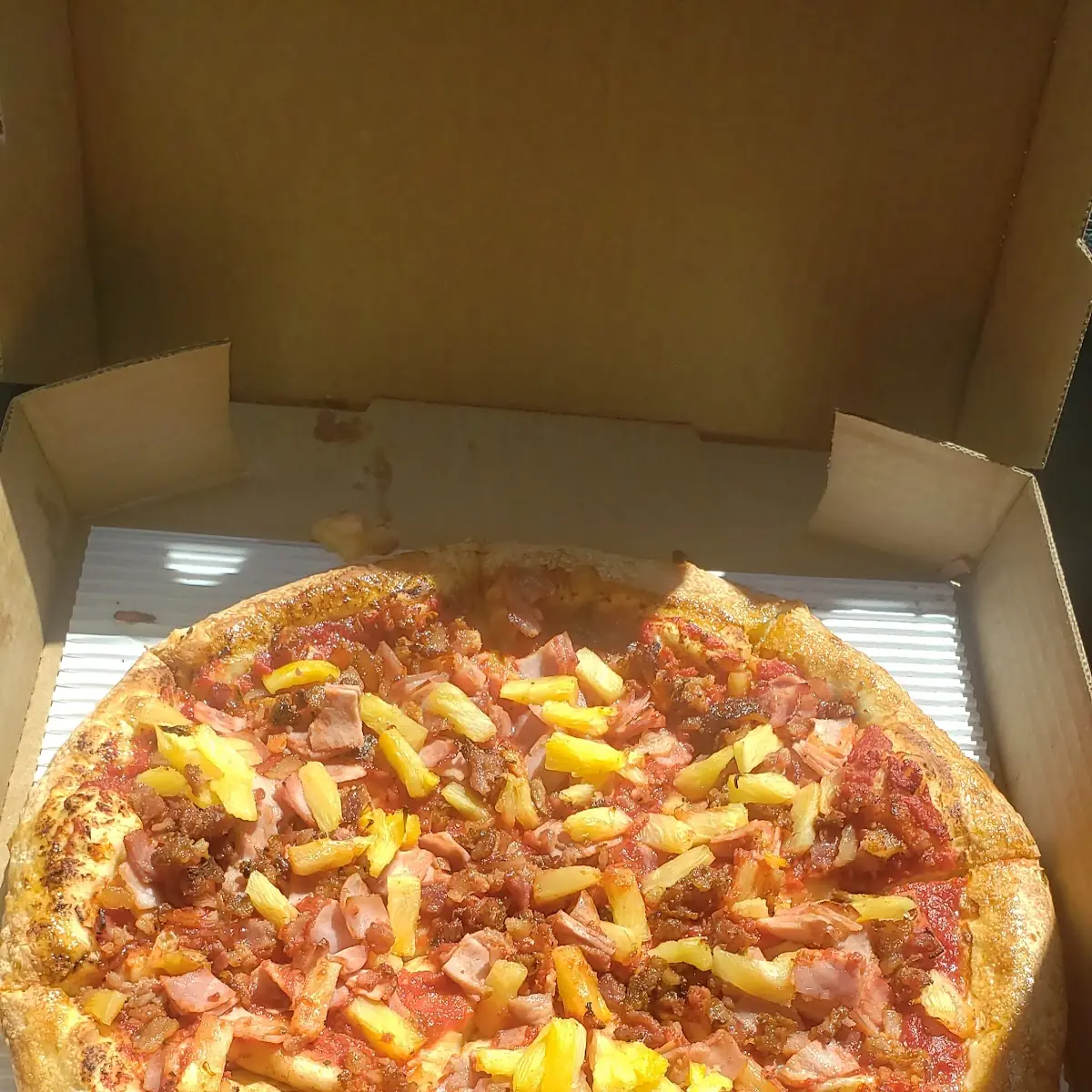 Hawaiian Pizza