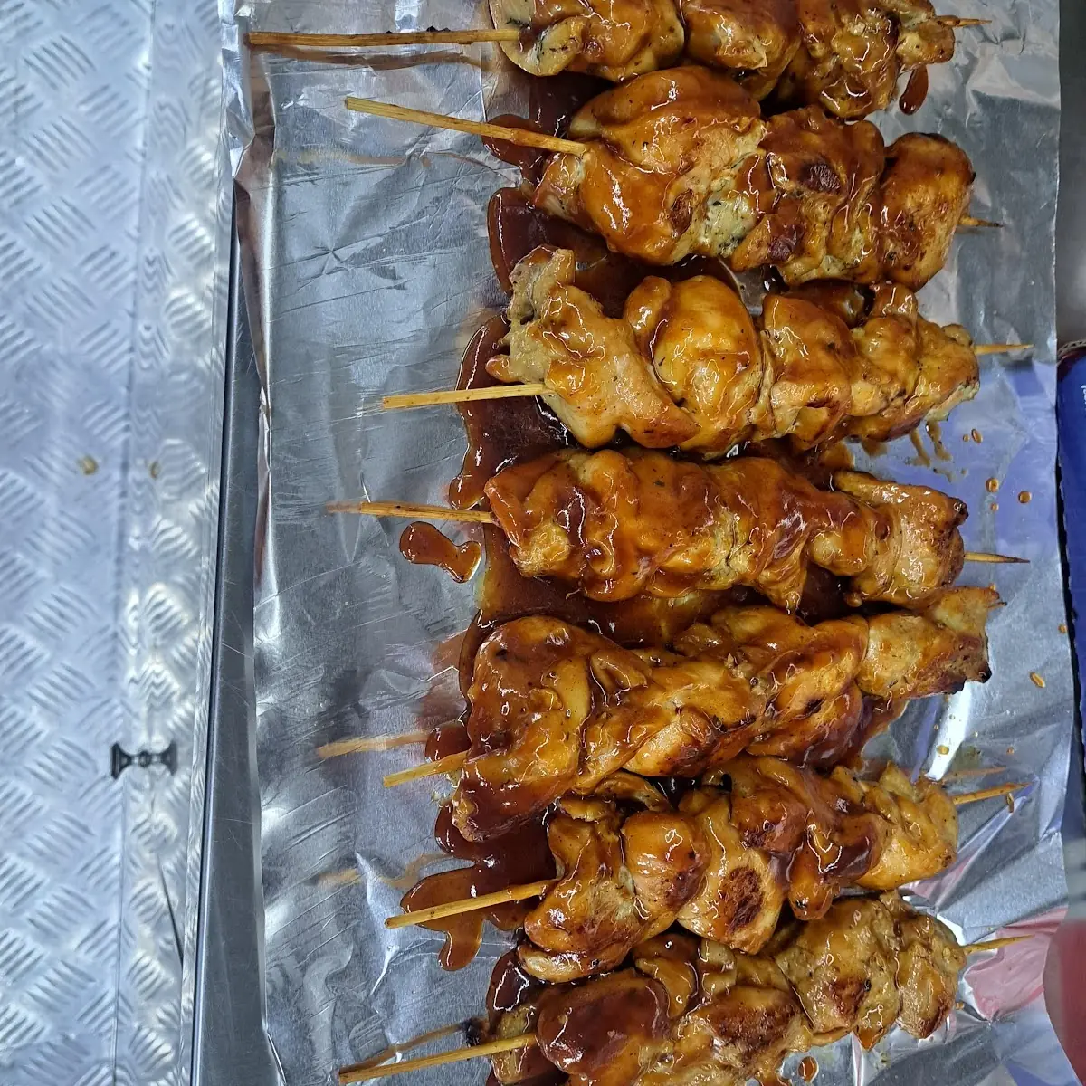 Pinchos Chicken Shish Kabob with Bread