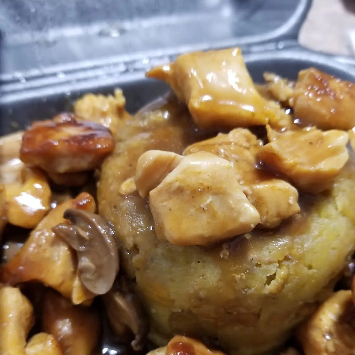 Churrasco Con Pollo En Salsa De Setas