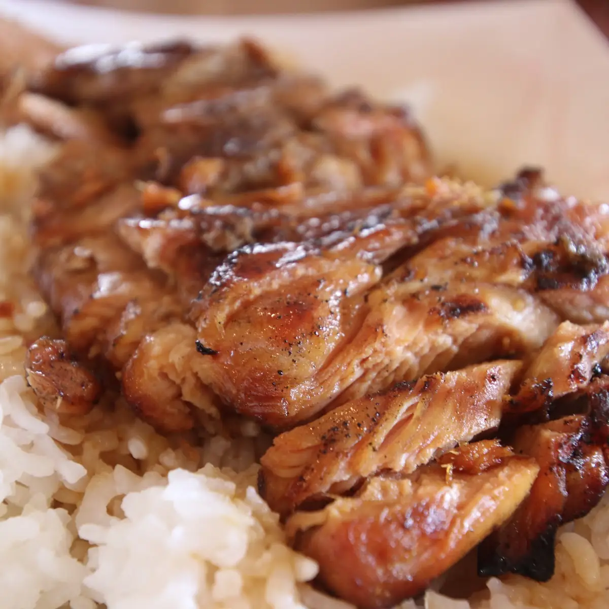 Barbecue Glazed Chicken with White Rice