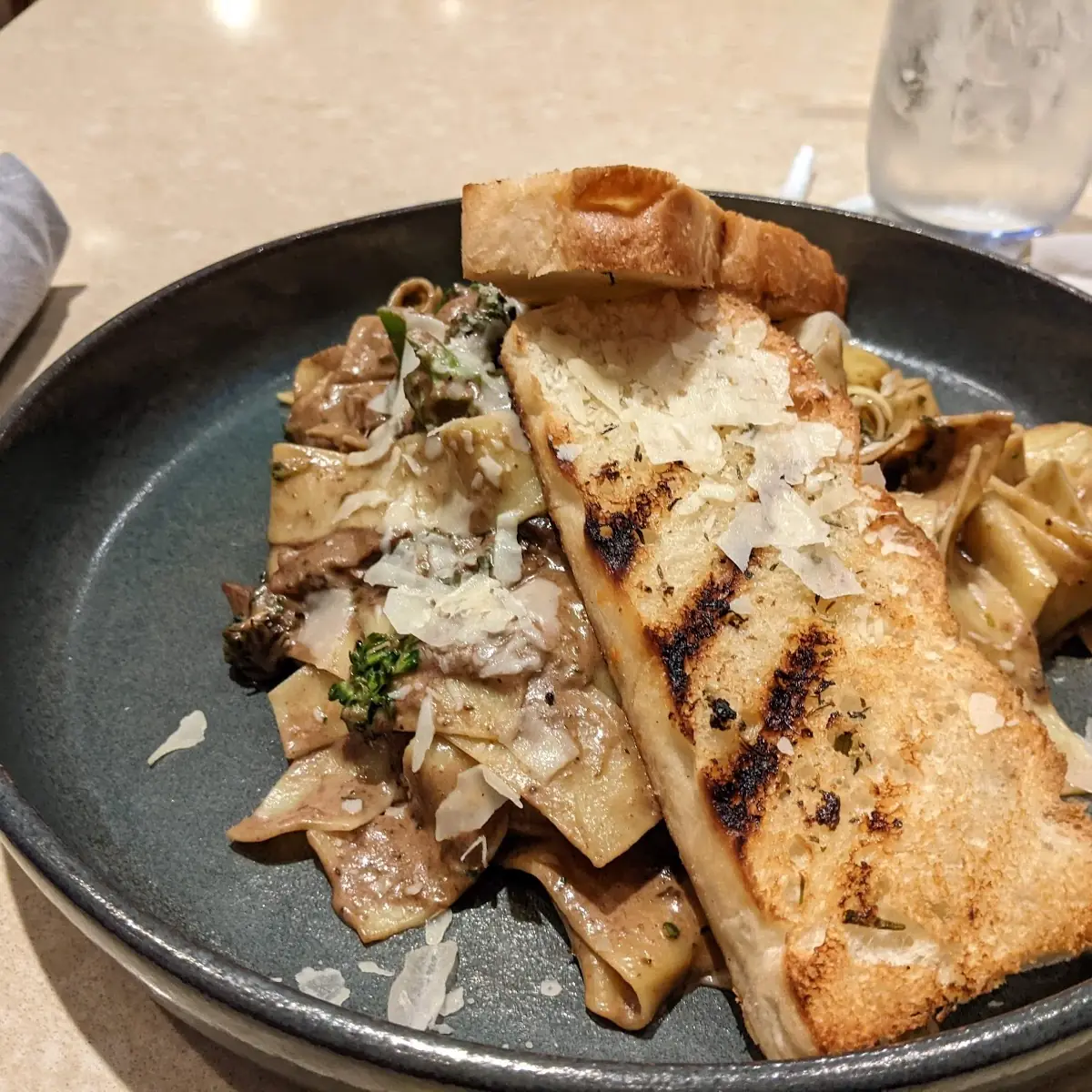 Mushroom Pasta with Garlic Bread