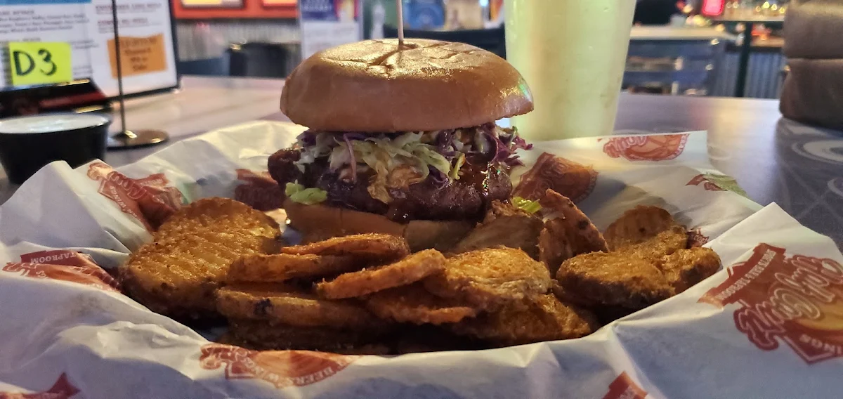Nashville Hot Crispy Chicken Burger