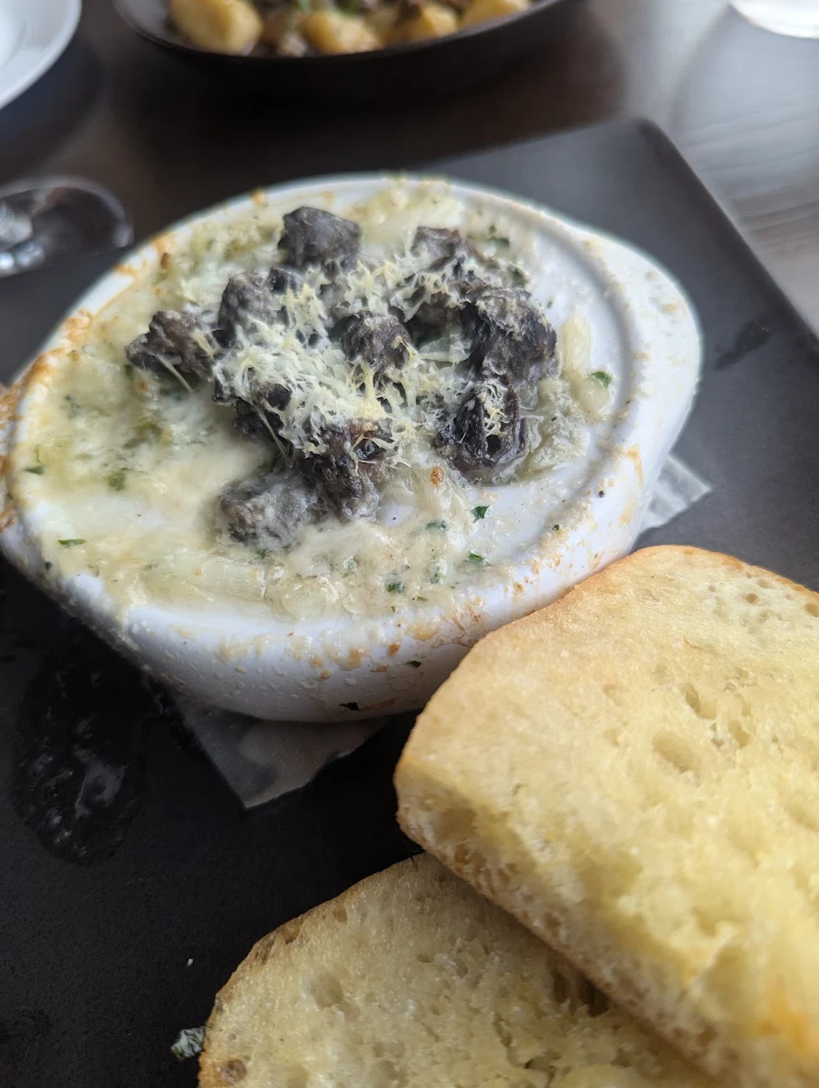 Escargots A la Crème, Lilly's Italian Eatery