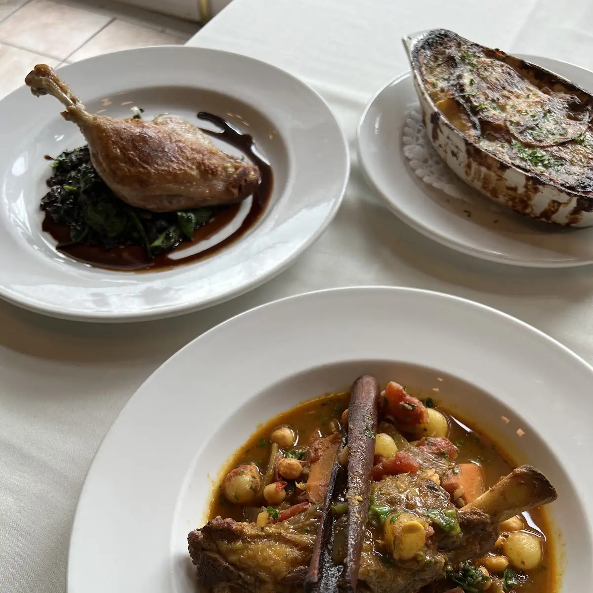 Lamb Shank Aux Épices