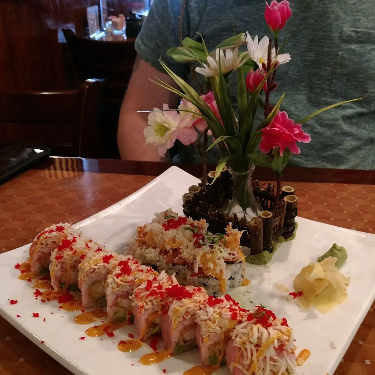 Red Lips Roll Volcano Roll Must Try