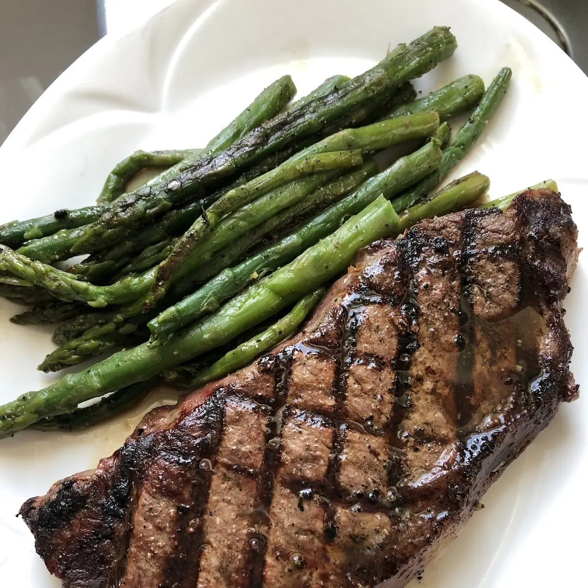 Ny Strip, SeaBreeze Restaurant & Patio