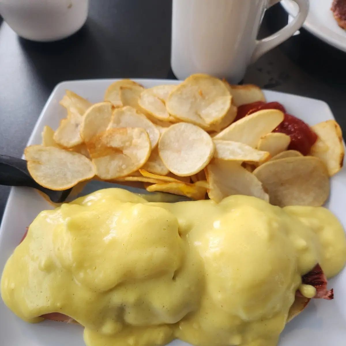Eggs Benedict with Home Fries