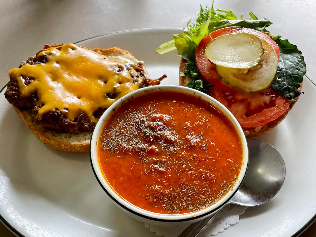 Highlights, Harold Street Cafe