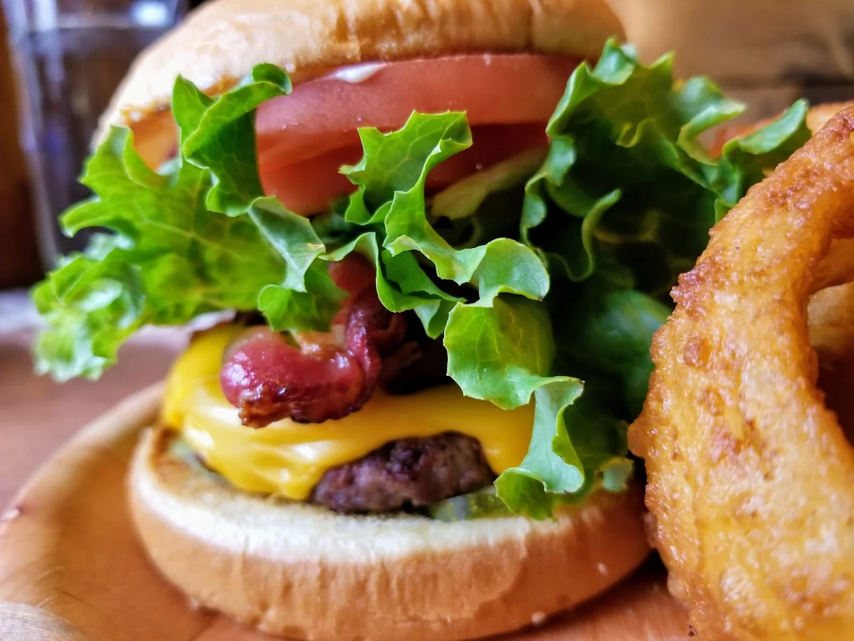 Joe's Classic Cheese Burger with Onion Rings
