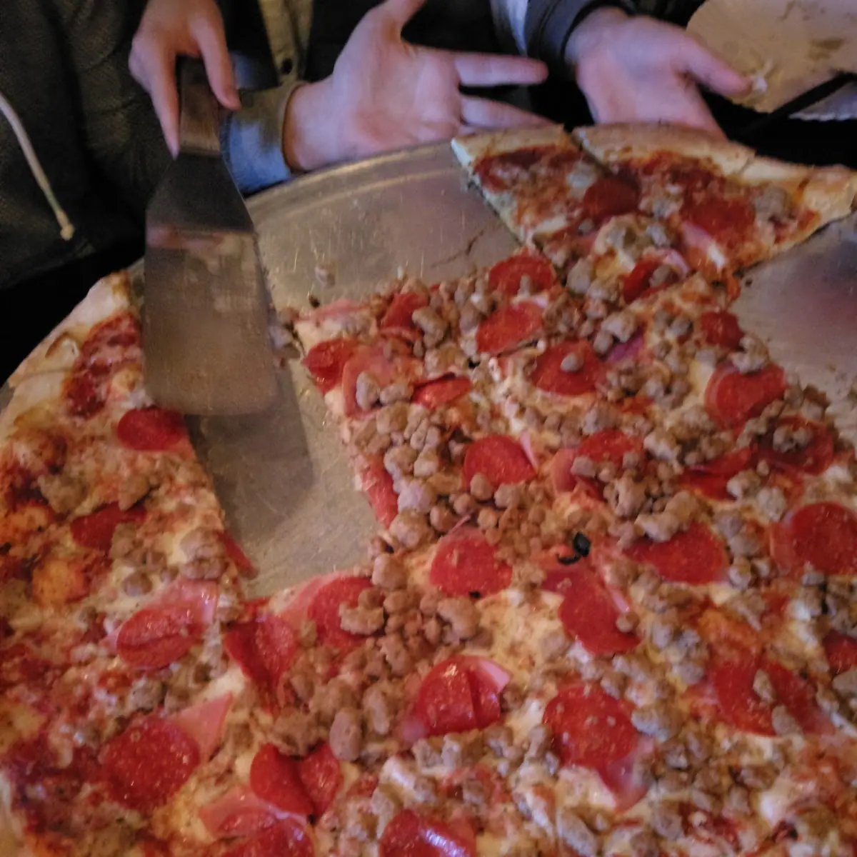26 Pizza Margherita Ginormas Pie