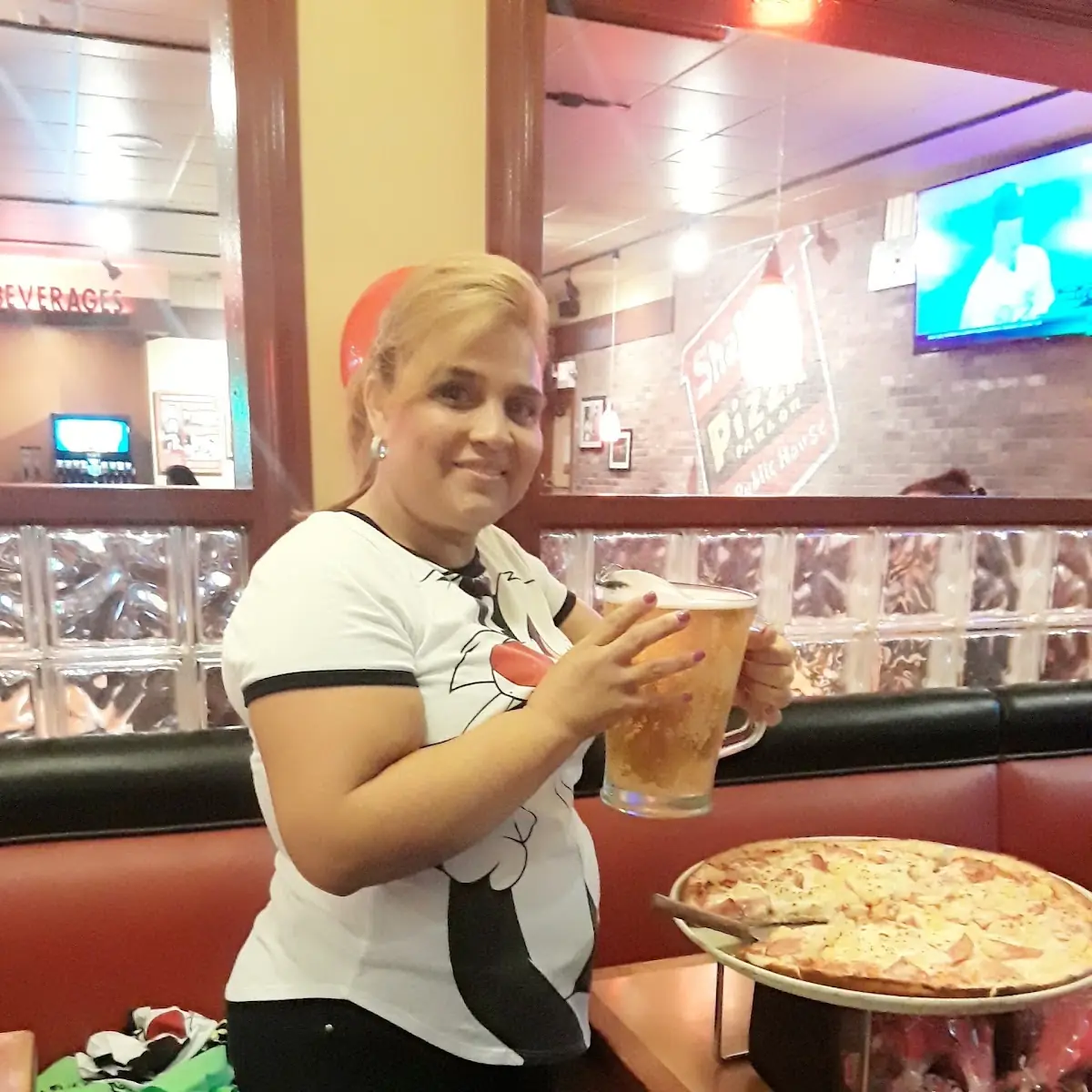 Shakey's 9 Cheese Pizza