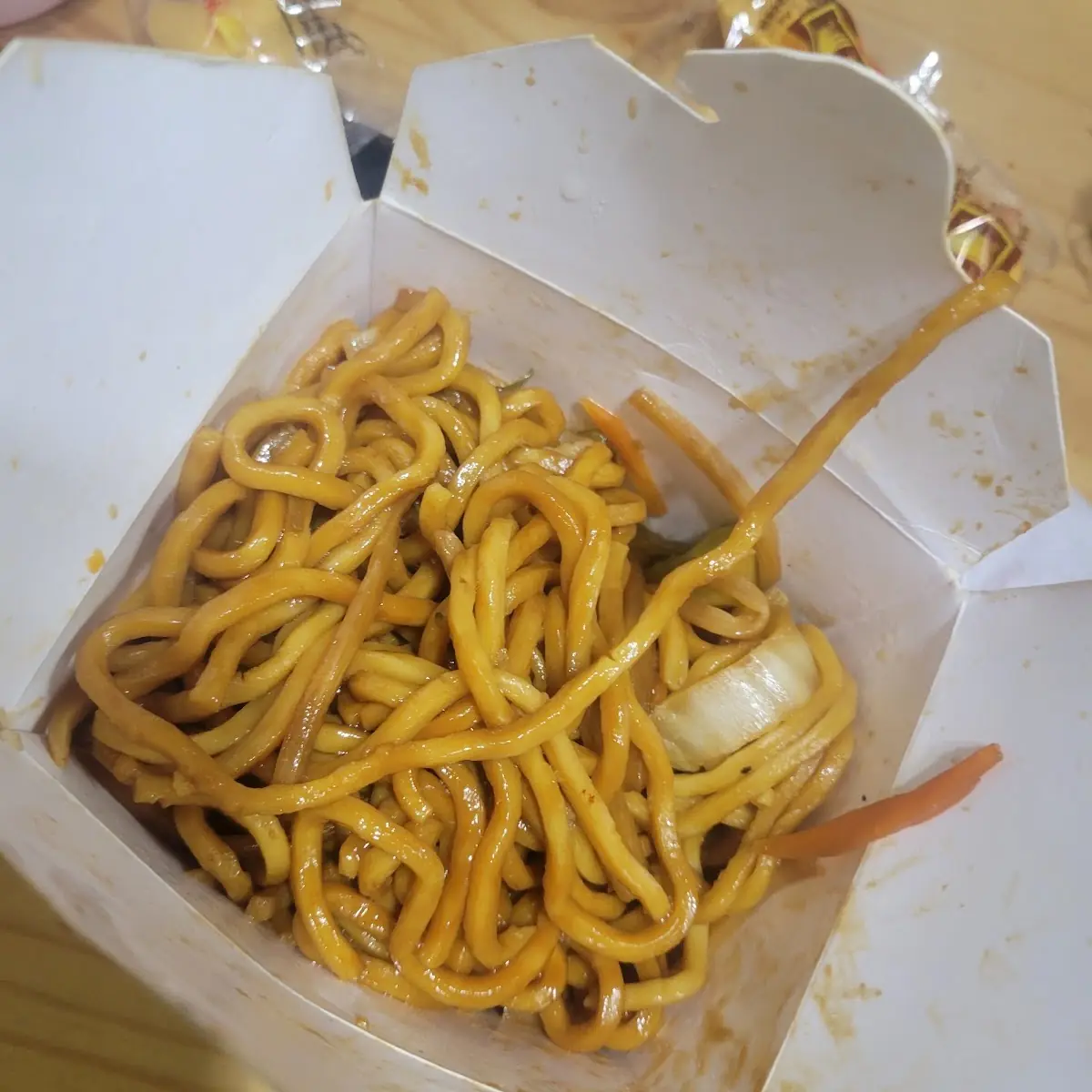 Vegetable Lo Mein Noodles