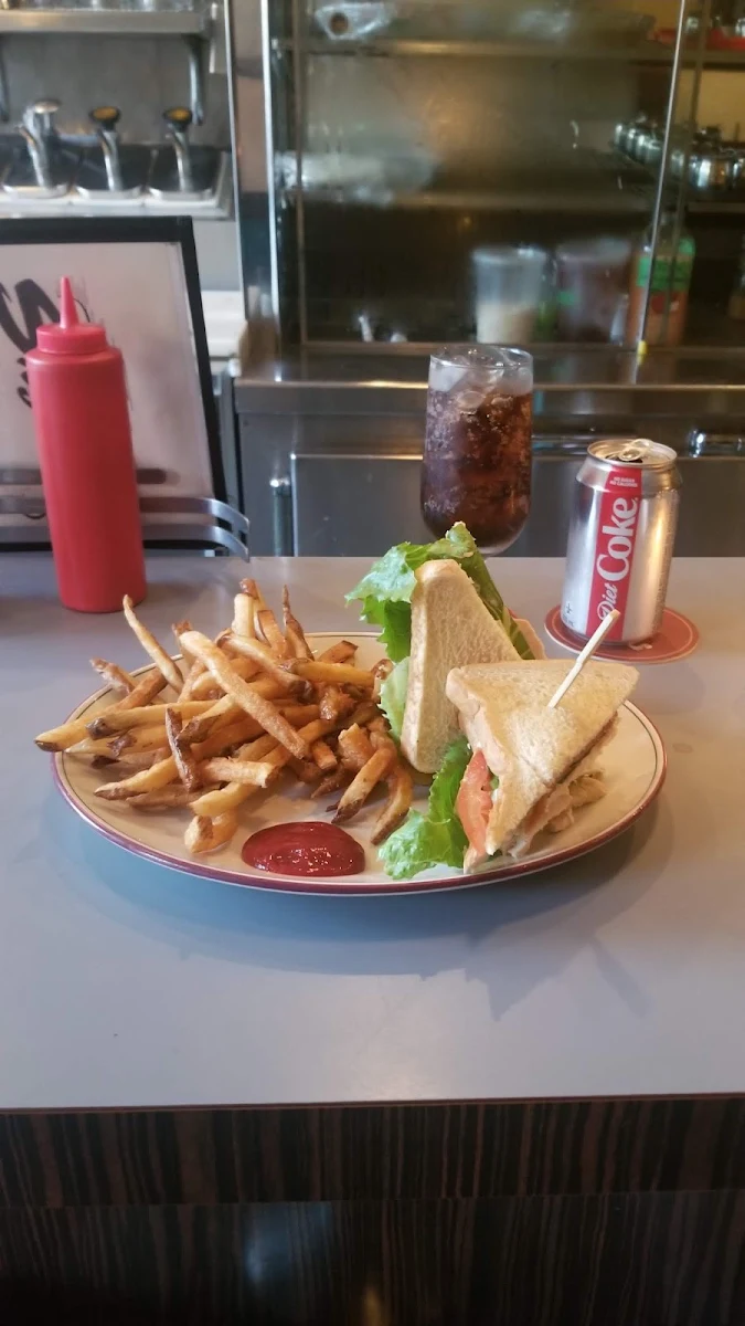 Club Sandwich, Skyline Restaurant