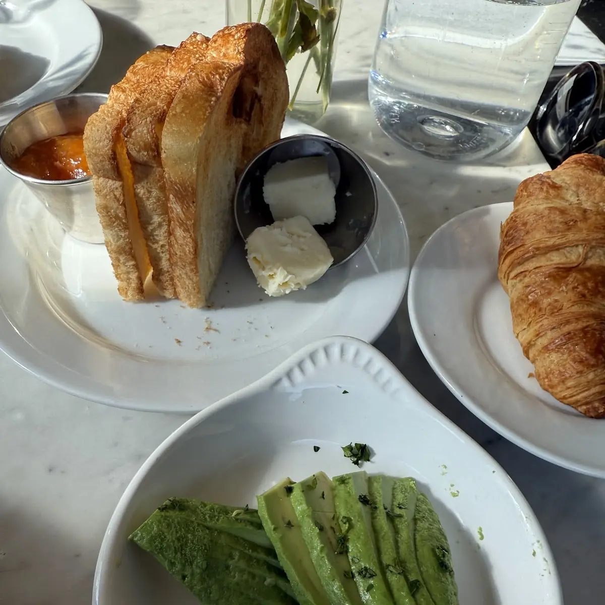 Sourdough Toast with Avacado