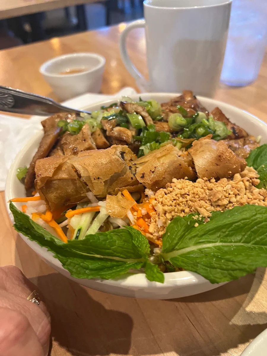 Vermicelli Bowl with Chicken and Egg Roll