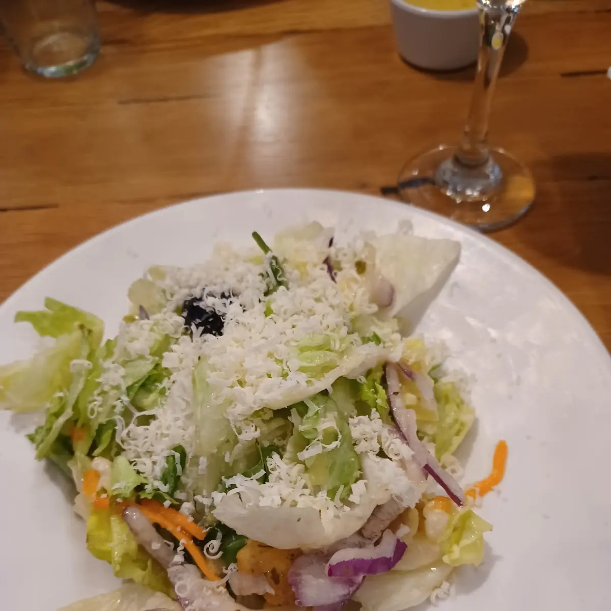 Never-Ending Soup Salad & Breadsticks