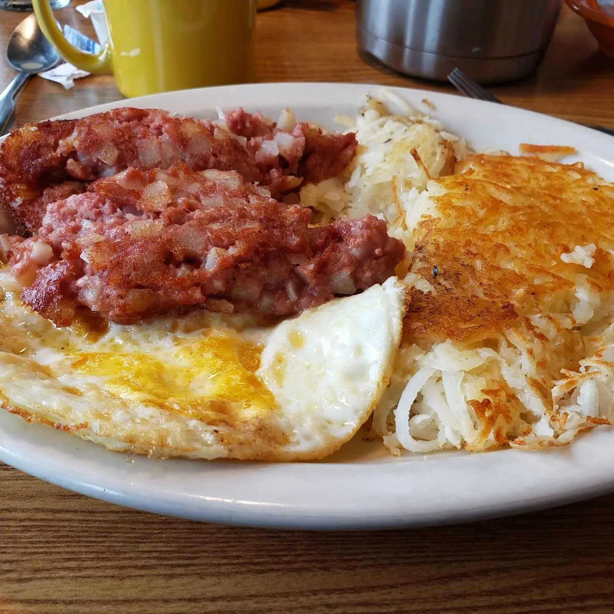 Corned Beef Hash & Eggs