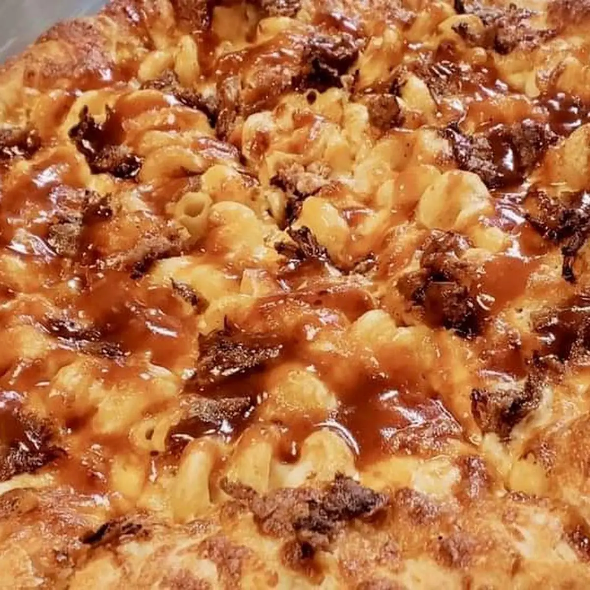 BBQ Pulled Pork and Mac N Cheese Pizza